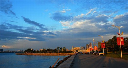 乌诺牌收纳盒（乌诺牌怎么玩秒懂视频）